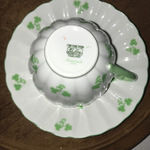 Shelly- Shamrock #14111 Tea Cup & Saucer 1961 Ludlow Shape - Picture 10 of 13